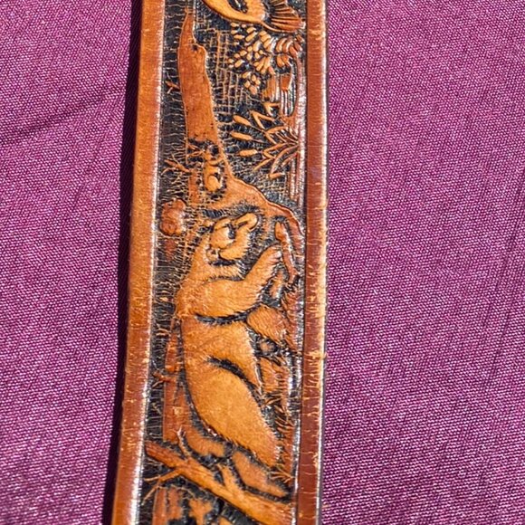 33-(VB&B) Vintage. Tooled Leather. Angler. Belt. Rare - Picture 7 of 16